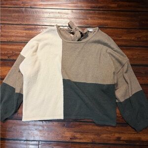 Blu Pepper Taupe Knit Sweater